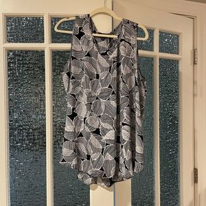 The Limited Printed Sleeveless Work Top